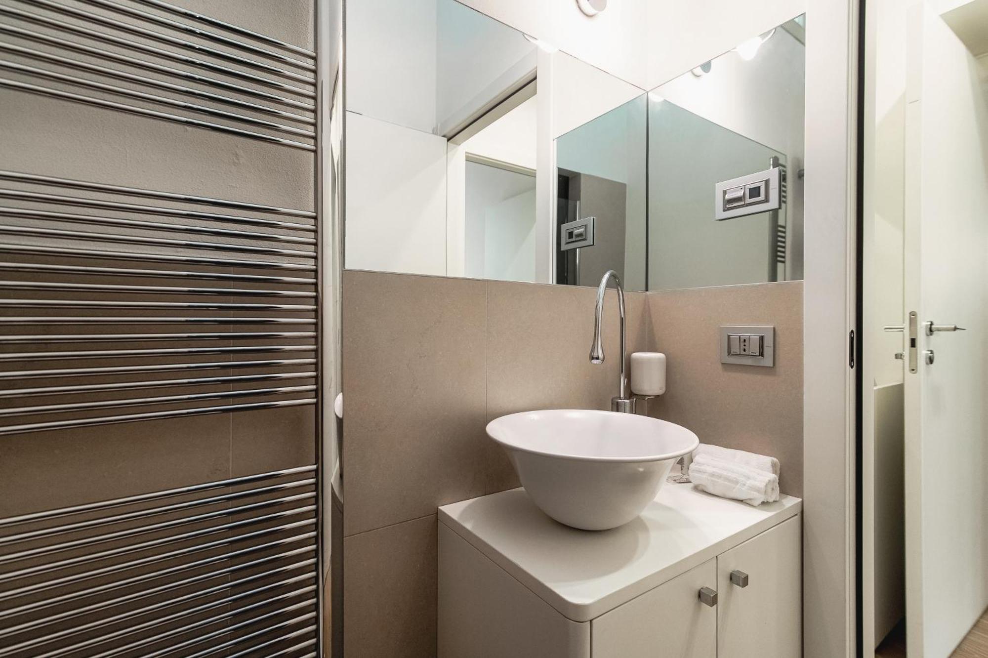 La Casa Di Carlotta - Urban Retreat In Комо Екстер'єр фото